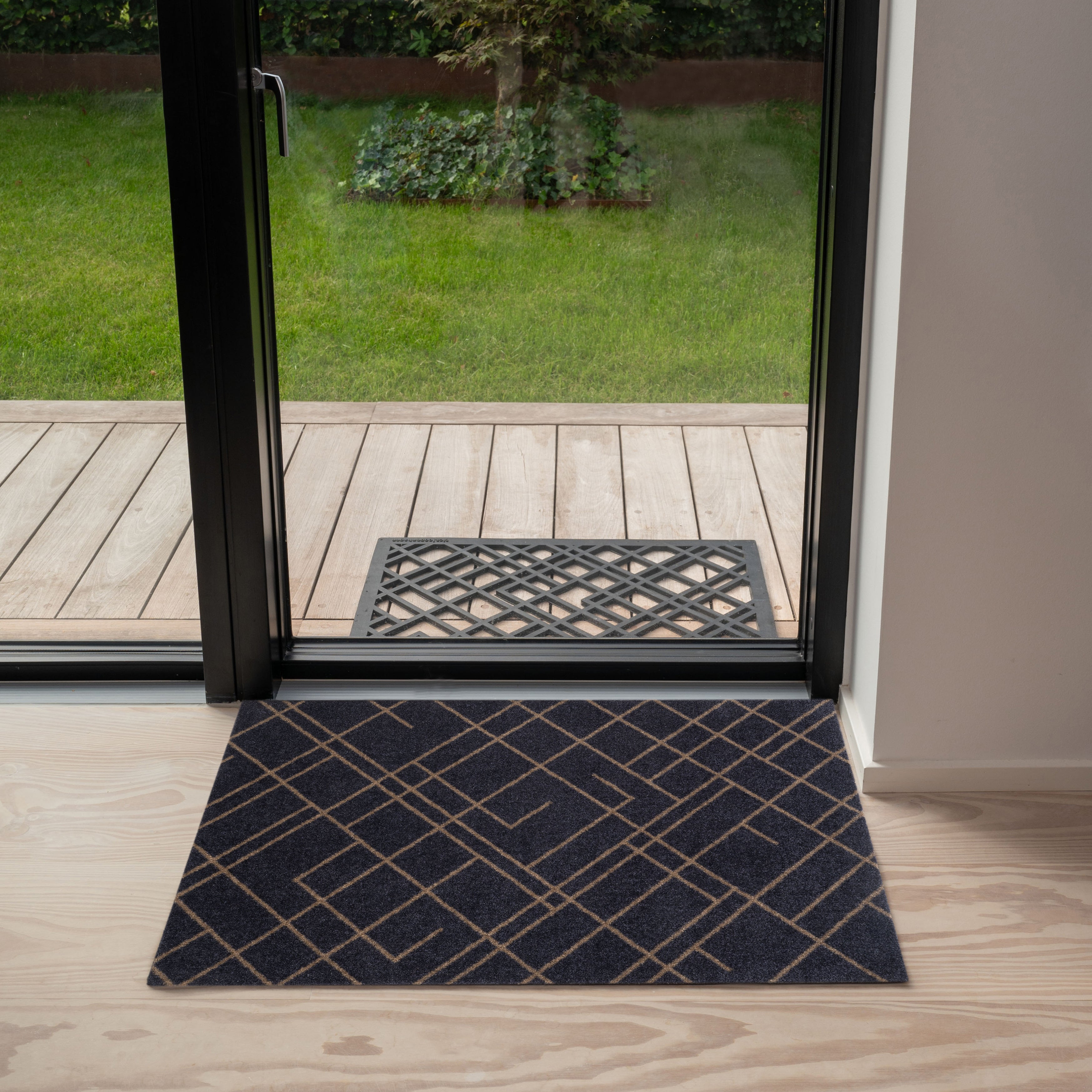 GULVMÅTTE 60 x 90 cm - LINES BLUE-GRAY / SAND