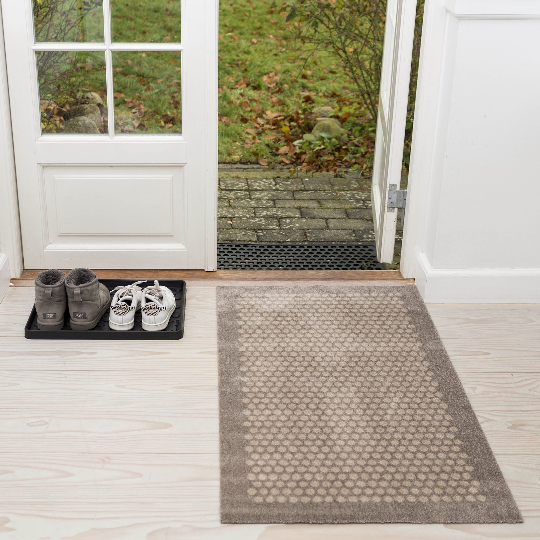 GULVMÅTTE 67 x 120 CM - DOT SAND