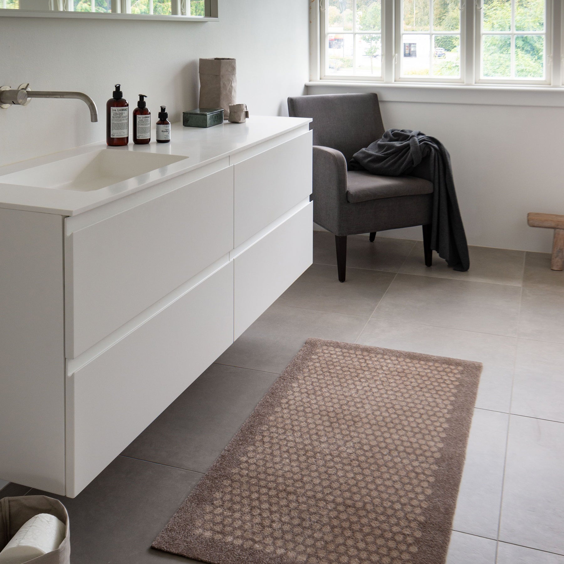 GULVMÅTTE 67 x 120 CM - DOT SAND