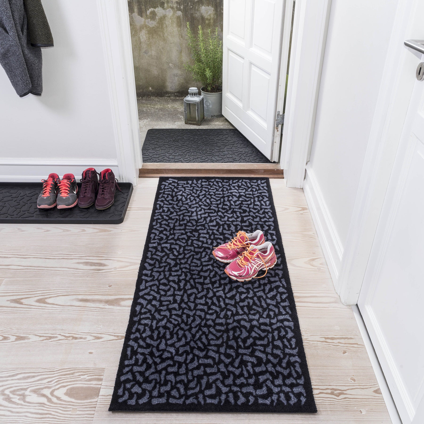 50% - GULVMÅTTE 67 x 150 CM - FOOTWEAR/BLACK GREY