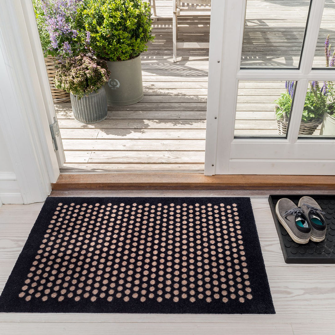 GULVMÅTTE 60 x 90 CM - DOT SORT/SAND
