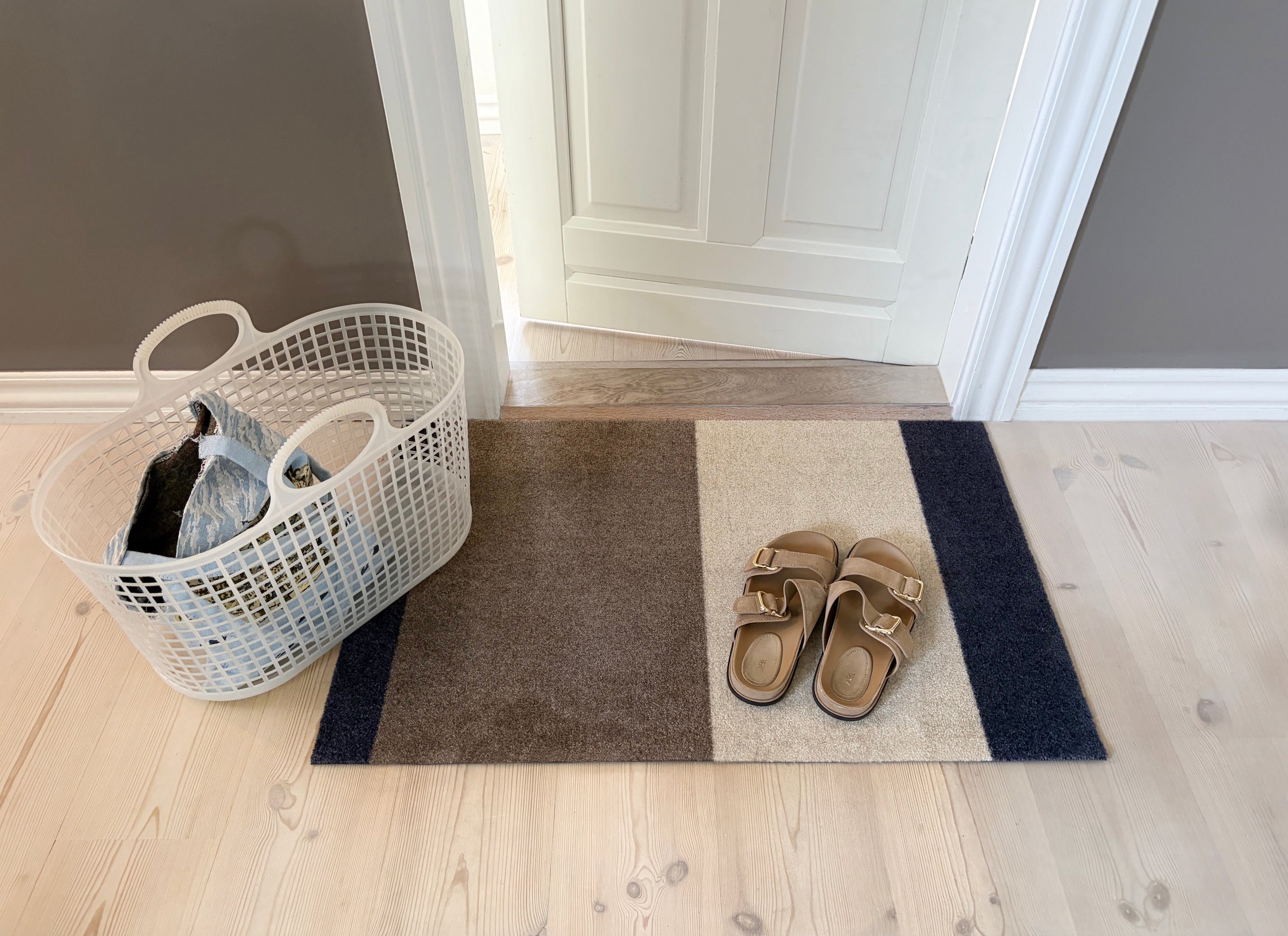 GULVMÅTTE 60 x 90 cm - STRIPES BLUE / SAND / IVORY