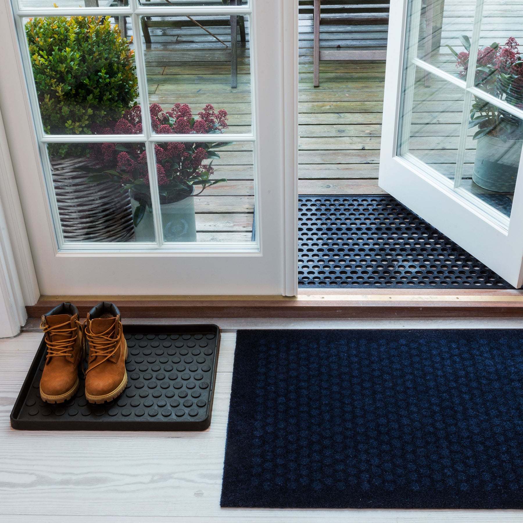 50% - GULVMÅTTE 67 x 200 CM DOT DARK BLUE