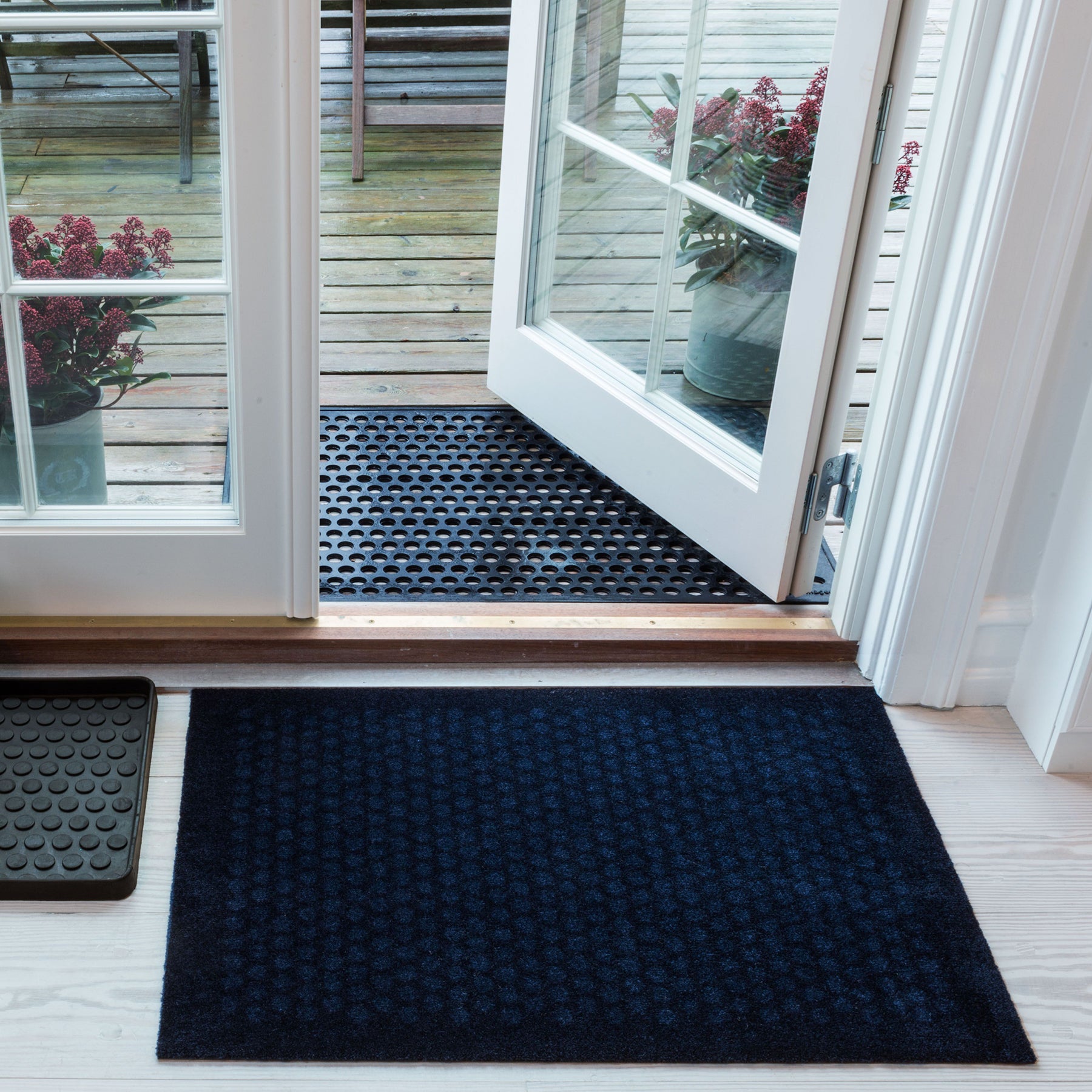 50% - GULVMÅTTE 60 x 90 CM - DOT DARK BLUE