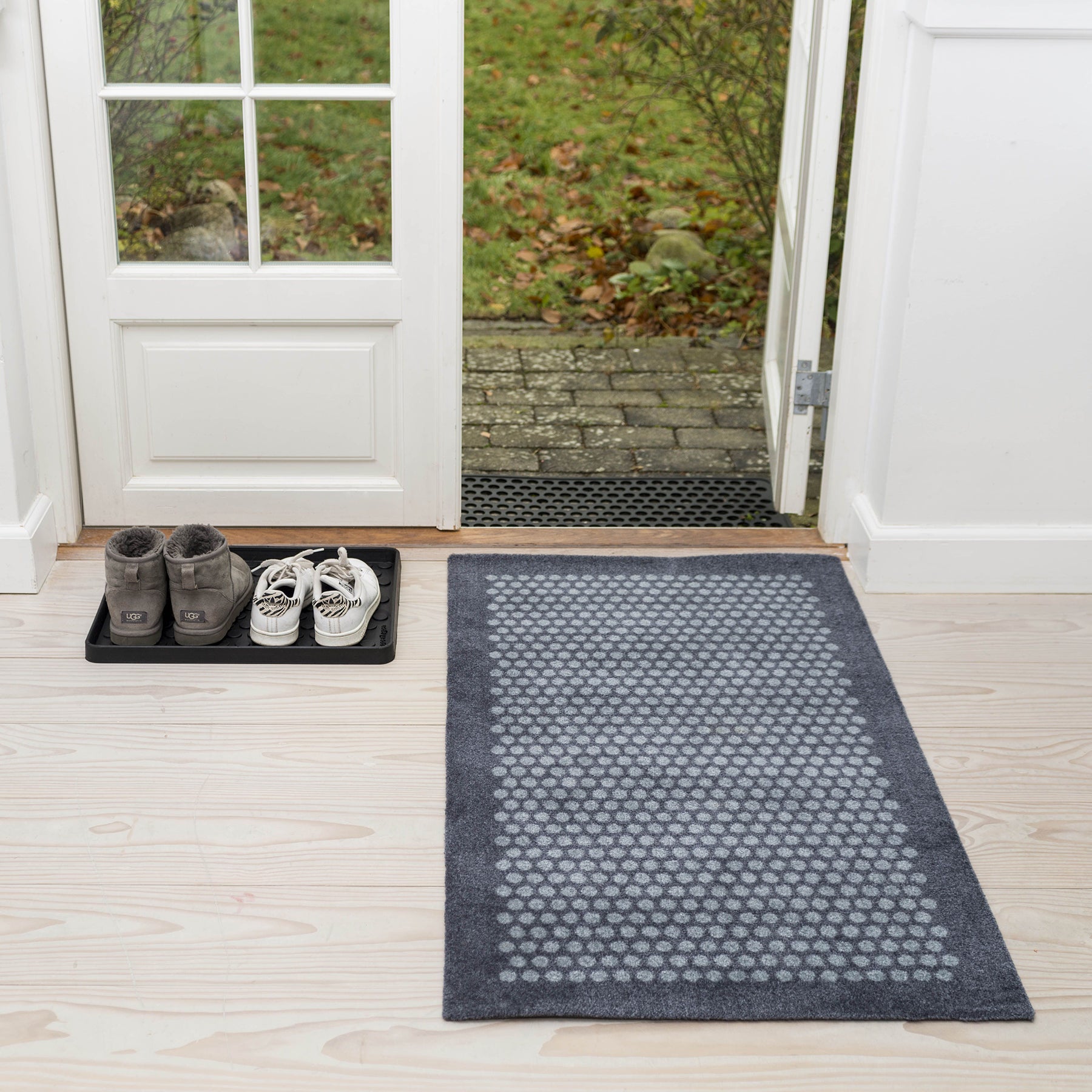 50% - GULVMÅTTE 67 x 200 CM - DOT GREY