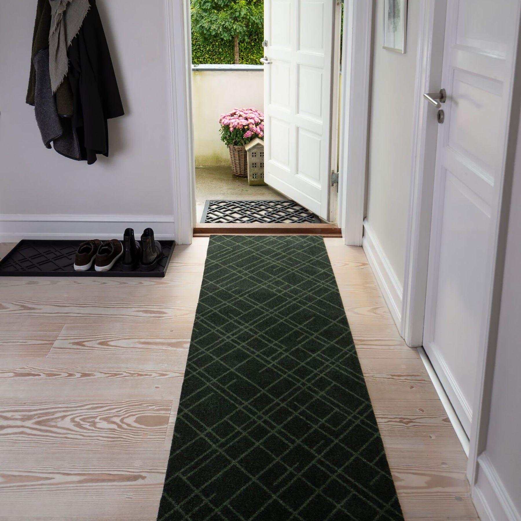 50% - GULVMÅTTE 67 x 200 CM LINES/DARK GREEN