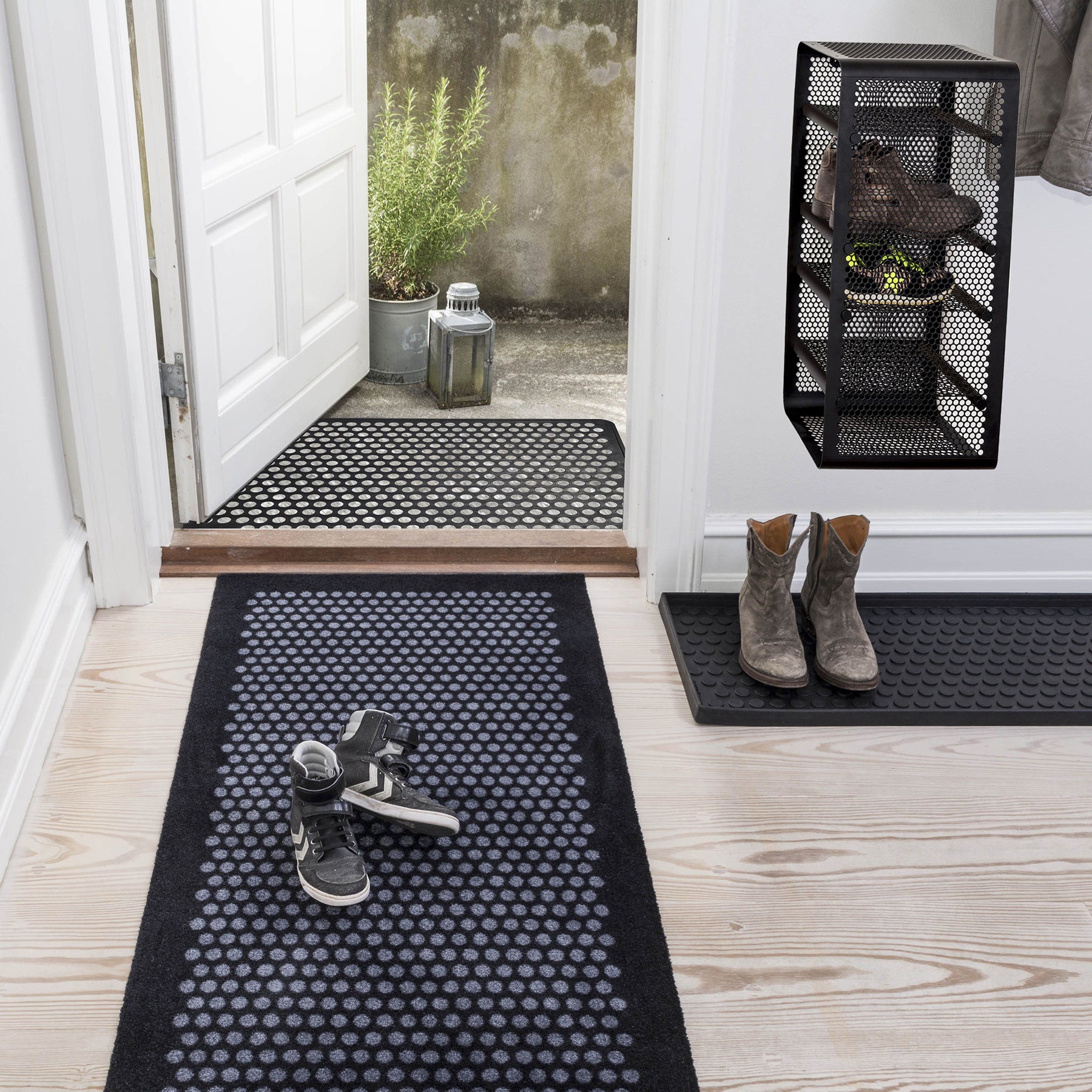 Buy Tica Copenhagen big Rack for wall in black design online here.